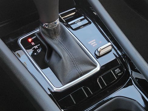 New 2026 Jeep Compass Limited image 27