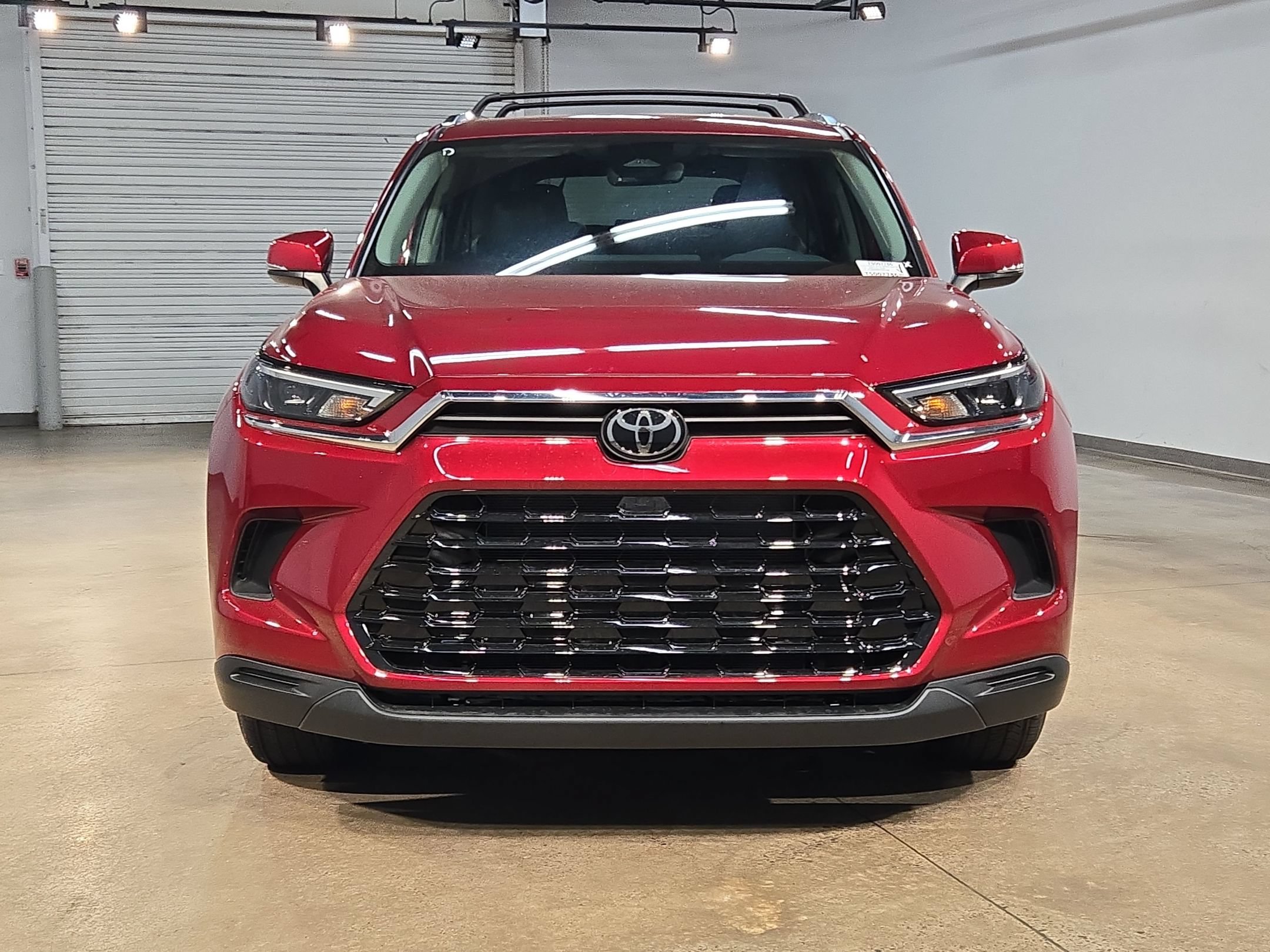New 2026 Toyota Grand Highlander XLE FWD image 2