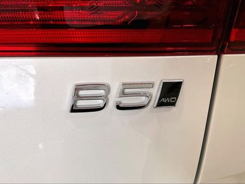 New 2026 Volvo XC60 B5 Core w/ Climate Package AWD/4WD image 12