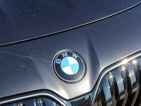 New 2026 BMW 740i image 11