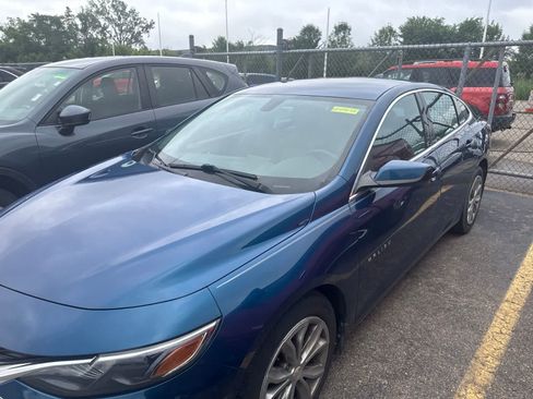 Used 2019 Chevrolet Malibu LT w/ Leather Package FWD image 19
