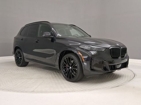 Used 2025 BMW X5 xDrive40i w/ M Sport Package AWD/4WD image 7