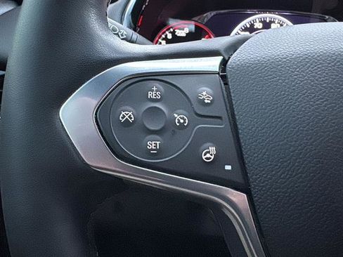 Used 2023 Chevrolet Traverse Premier image 21