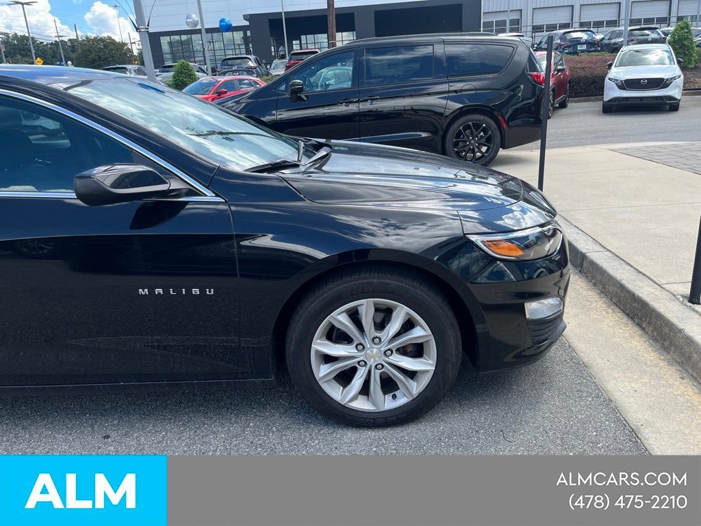 Used 2025 Chevrolet Malibu LT FWD image 13