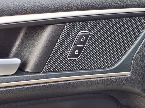 Used 2024 Ford Edge SEL image 13