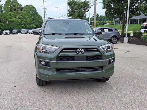 Used 2022 Toyota 4Runner TRD Sport w/ Technology Package AWD/4WD image 3