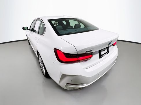 Used 2025 BMW 330i xDrive Sedan AWD/4WD image 8