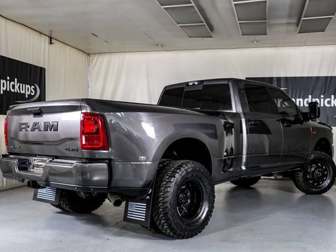 Used 2025 RAM 3500 Lone Star AWD/4WD image 8