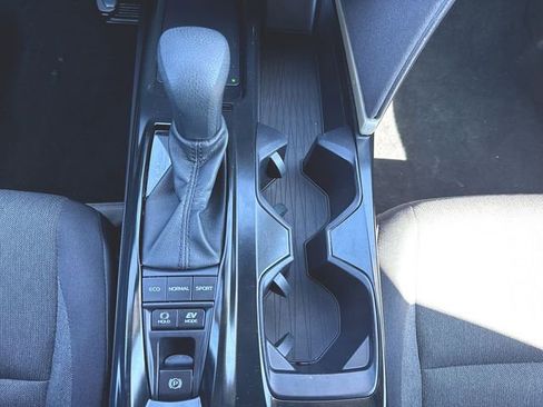 Used 2025 Toyota Camry LE image 15