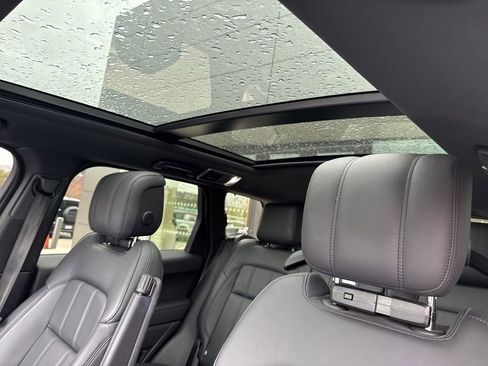 Used 2022 Land Rover Range Rover Sport HSE Silver Edition image 11