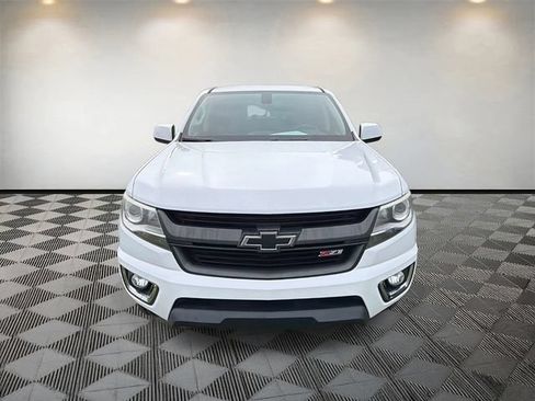 Used 2018 Chevrolet Colorado Z71 RWD image 2