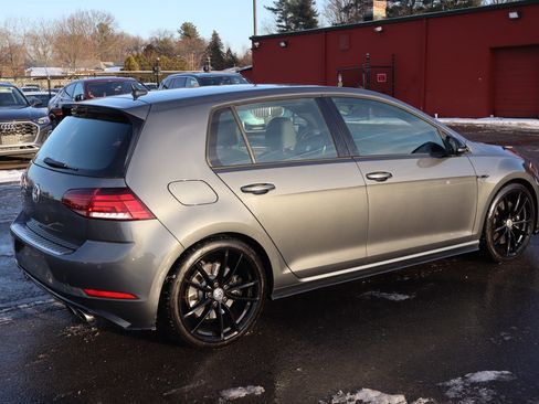 Used 2019 Volkswagen Golf R 4-Door image 5