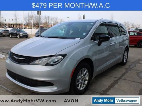 Used 2024 Chrysler Voyager LX image 3