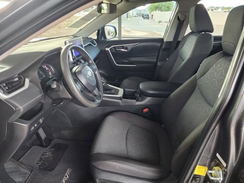 Used 2023 Toyota RAV4 XLE image 22