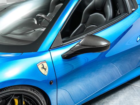 Used 2017 Ferrari 488 Spider RWD image 36