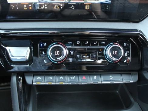 Used 2026 GMC Sierra 1500 AT4 AWD/4WD image 31