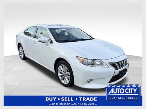 Used 2013 Lexus ES 300h w/ Luxury Pkg FWD image 1