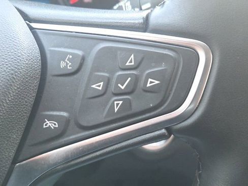 Used 2024 Chevrolet Equinox LT w/ Driver Convenience Package FWD image 39