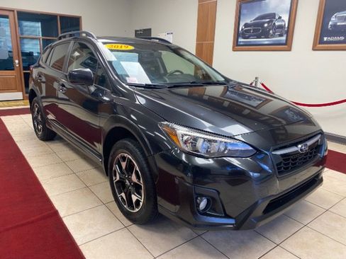 Used 2019 Subaru Crosstrek 2.0i Premium w/ Moonroof Package image 5