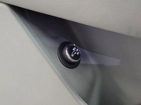 Used 2021 Cadillac XT6 Premium Luxury image 18