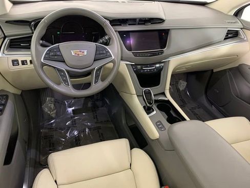 Used 2017 Cadillac XT5 Premium Luxury AWD/4WD image 19