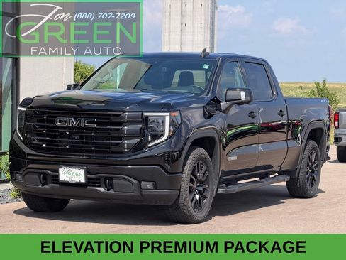 Used 2022 GMC Sierra 1500 Elevation w/ Elevation Premium Package AWD/4WD image 1