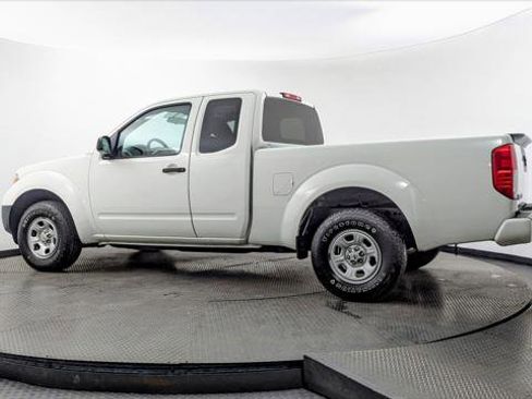 Used 2019 Nissan Frontier S image 6