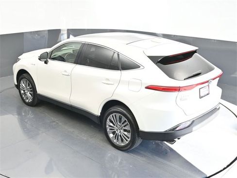 Used 2021 Toyota Venza Limited w/ Advanced Technology Package image 32