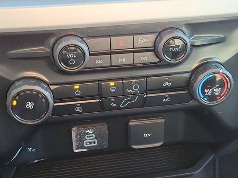 Used 2025 Ford F350 XLT AWD/4WD image 29