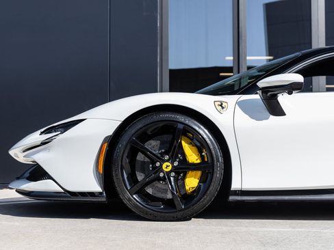 Used 2023 Ferrari SF90 Stradale image 11