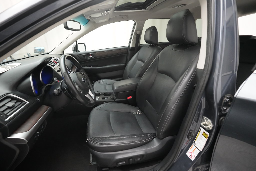Used 2016 Subaru Outback 2.5i Limited AWD/4WD image 7