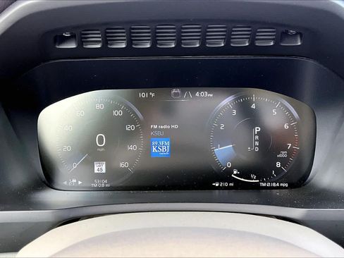 Used 2021 Volvo XC90 T5 Momentum w/ Protection Package Premier FWD image 26