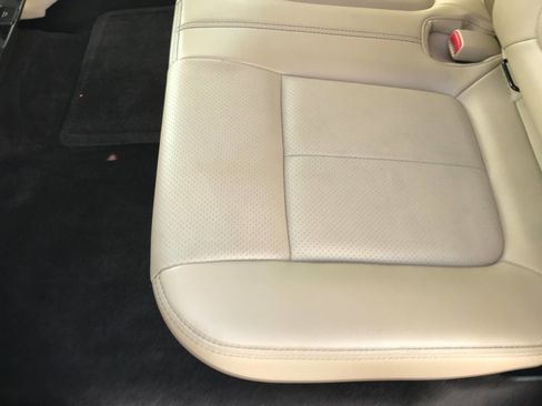 Used 2014 Ford F150 Lariat w/ Lariat Chrome Package AWD/4WD image 18