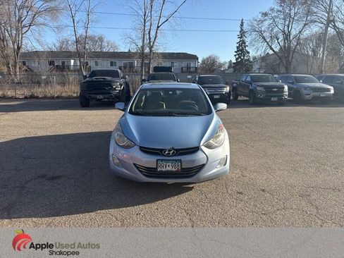 Used 2012 Hyundai Elantra Limited w/ Technology Pkg 5 image 2