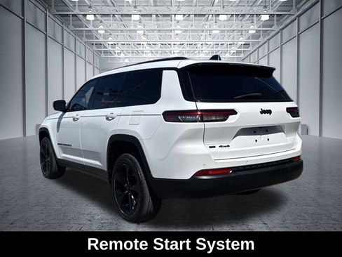 Used 2023 Jeep Grand Cherokee L Laredo AWD/4WD image 7