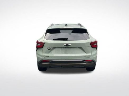 Certified 2025 Chevrolet Trax ACTIV w/ Sunroof Package FWD image 15