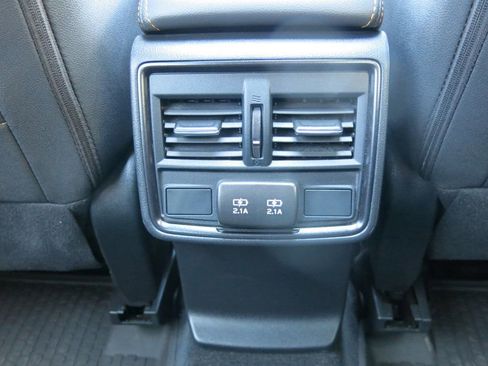 Used 2024 Subaru Forester Wilderness w/ Wilderness Package AWD/4WD image 23