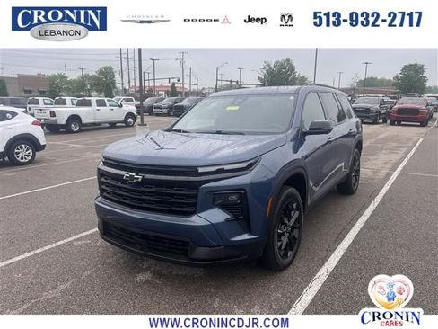 Used 2024 Chevrolet Traverse LT w/ Midnight/Sport Edition AWD/4WD image 1