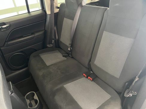 Used 2016 Jeep Patriot Sport w/ Power Value Group FWD image 22