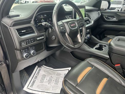 Used 2023 GMC Yukon AT4 w/ AT4 Premium Package AWD/4WD image 11