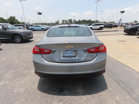 Used 2025 Chevrolet Malibu LT FWD image 13