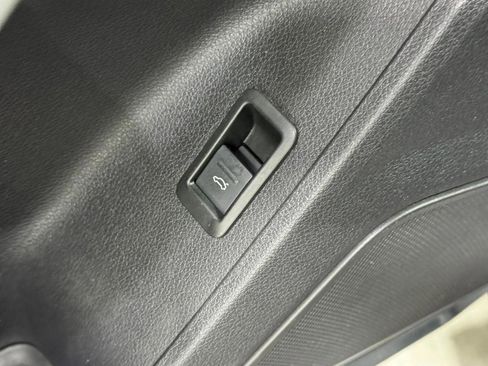 Certified 2021 Audi Q3 2.0T Premium Plus w/ Premium Plus Package AWD/4WD image 25