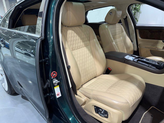 Used 2017 Jaguar XJ L Portfolio AWD/4WD image 55