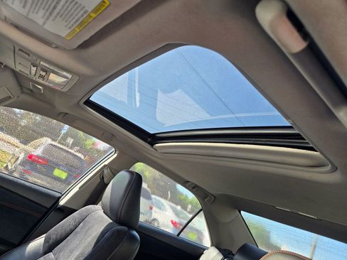 Used 2015 Toyota Camry XSE image 8