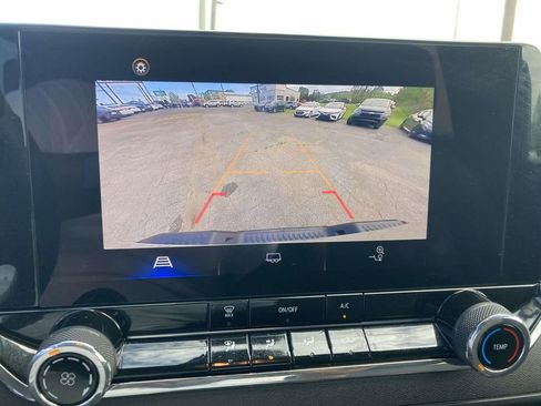 Used 2023 Chevrolet Colorado W/T image 22