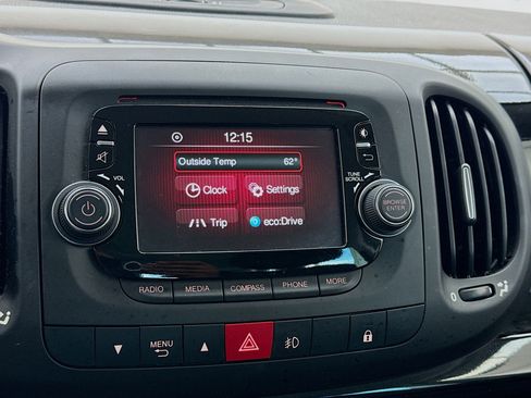 Used 2015 FIAT 500L Trekking FWD image 9