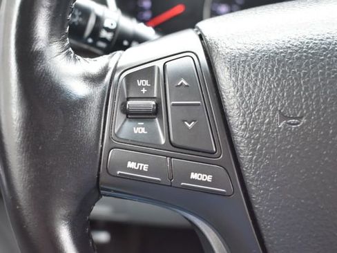 Used 2014 Kia Sorento LX image 19