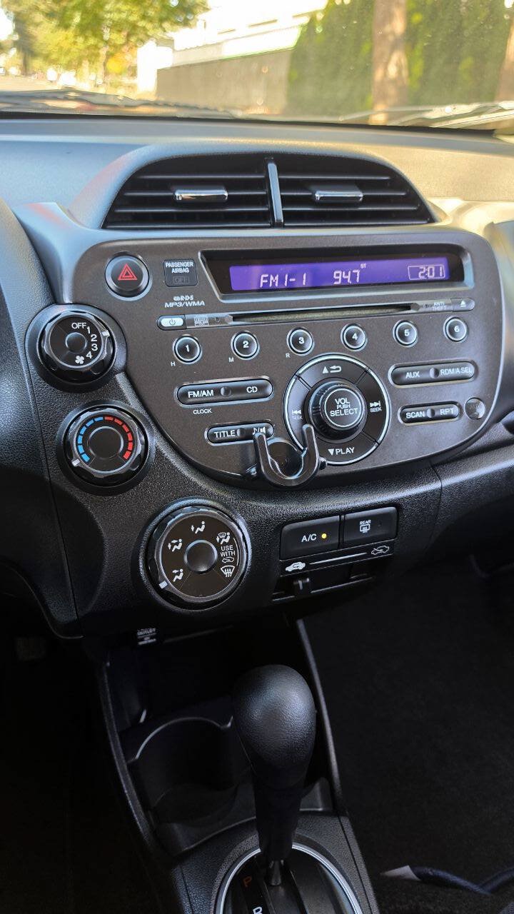 Used 2012 Honda Fit Sport image 13