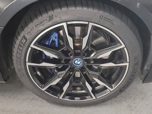 Used 2022 BMW i4 M50 w/ Premium Package image 8