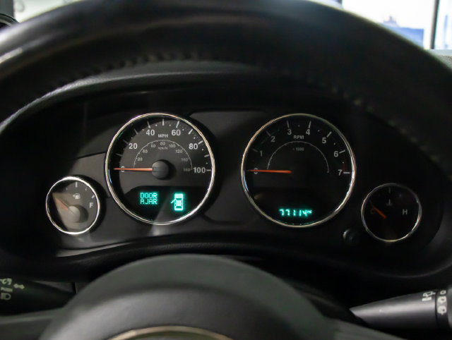 Used 2014 Jeep Wrangler Unlimited Sport w/ Quick Order Package 23S AWD/4WD image 15